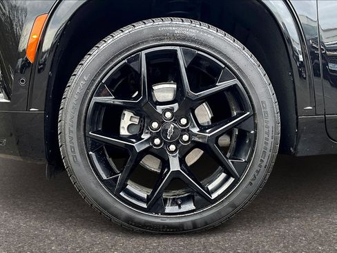 Used 2025 Chevrolet Traverse RS w/ LPO, Floor Liner Package image 25