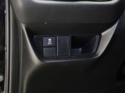 Used 2025 Honda HR-V LX image 17