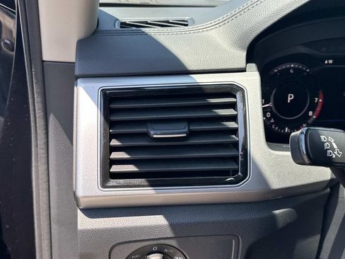 Used 2019 Volkswagen Atlas SEL AWD/4WD image 28