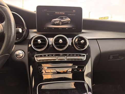 Used 2018 Mercedes-Benz C 300 Sedan image 25