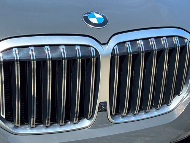 Used 2024 BMW X7 xDrive40i AWD/4WD image 10