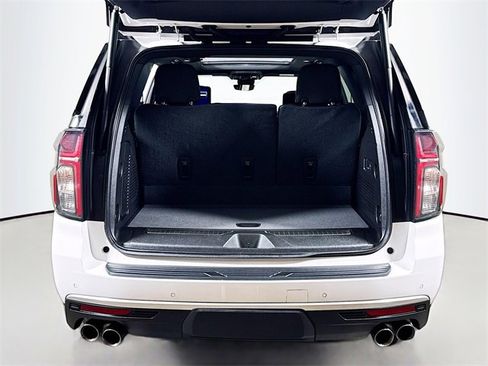 Certified 2024 Chevrolet Tahoe High Country w/ Advanced Technology Package image 27