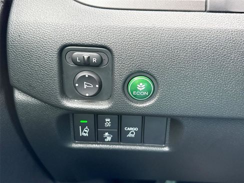 Certified 2023 Honda Ridgeline Sport image 30