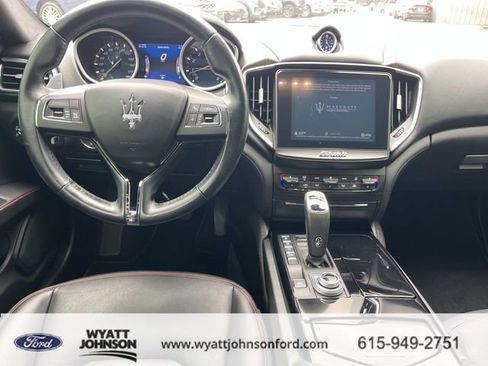 Used 2019 Maserati Ghibli S Q4 AWD/4WD image 13