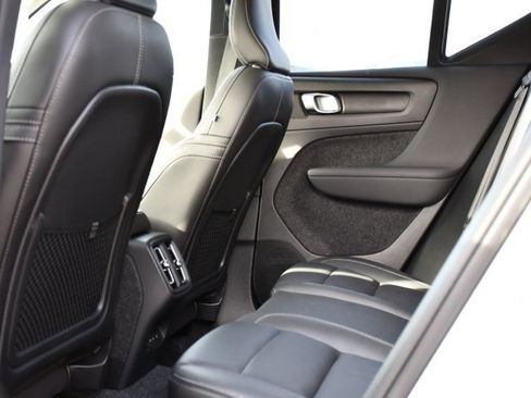 Certified 2025 Volvo XC40 B5 Plus image 16