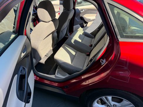 Used 2014 Ford Focus SE image 11