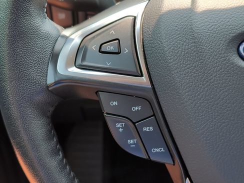 Used 2024 Ford Edge SEL AWD/4WD image 12