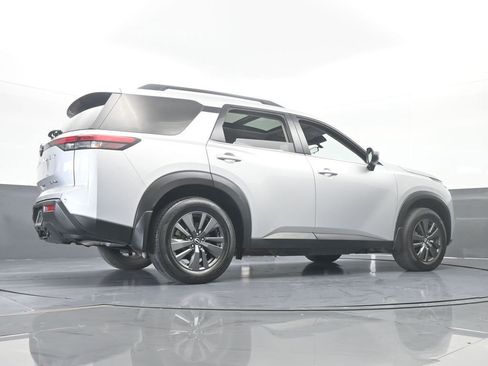 Used 2022 Nissan Pathfinder SV w/ SV Premium Package image 66