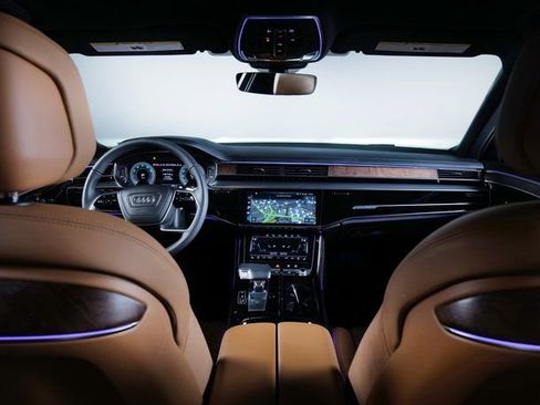 Used 2025 Audi A8 L 3.0T w/ Executive Package image 9