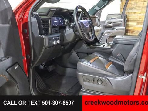 Used 2024 GMC Sierra 2500 AT4 w/ AT4 Premium Plus Package AWD/4WD image 10