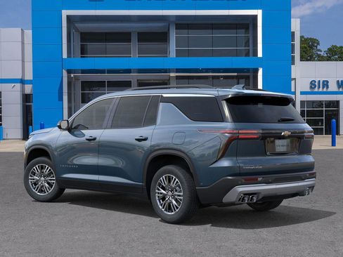 New 2026 Chevrolet Traverse LT image 3