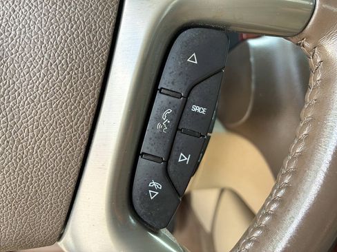 Used 2013 Chevrolet Silverado 1500 LTZ w/ LTZ White Diamond Edition AWD/4WD image 21