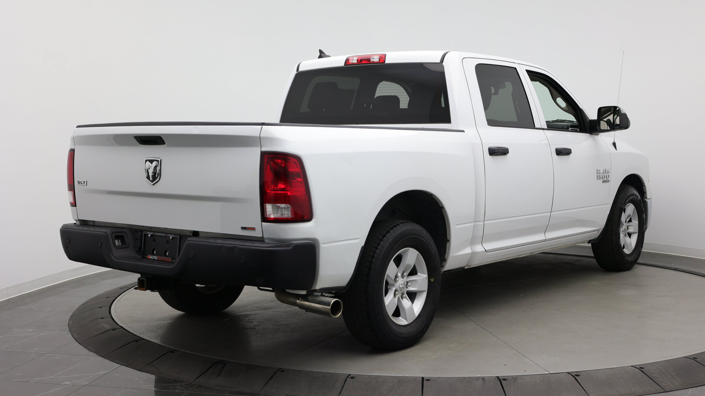 Used 2022 RAM 1500 Classic SLT w/ Trailer & Traction Group RWD image 7