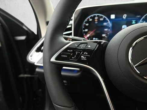 New 2026 Mercedes-Benz E 350 4MATIC Sedan image 15