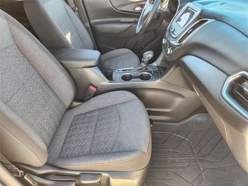 Used 2024 Chevrolet Equinox LT w/ LPO, Floor Liner Package image 15