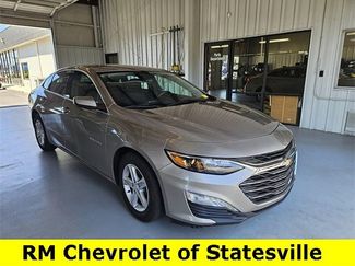 Used 2023 Chevrolet Malibu LT image 1
