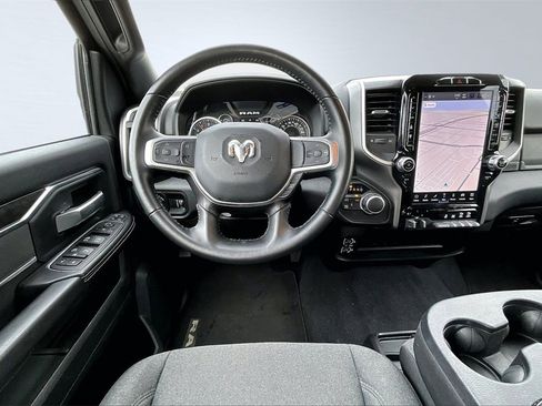 Used 2024 RAM 2500 Big Horn w/ Sport Appearance Package image 6