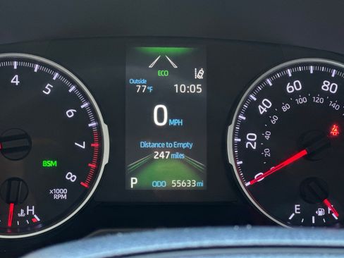 Used 2019 Toyota RAV4 XLE w/ Carpet Mat Package AWD/4WD image 21