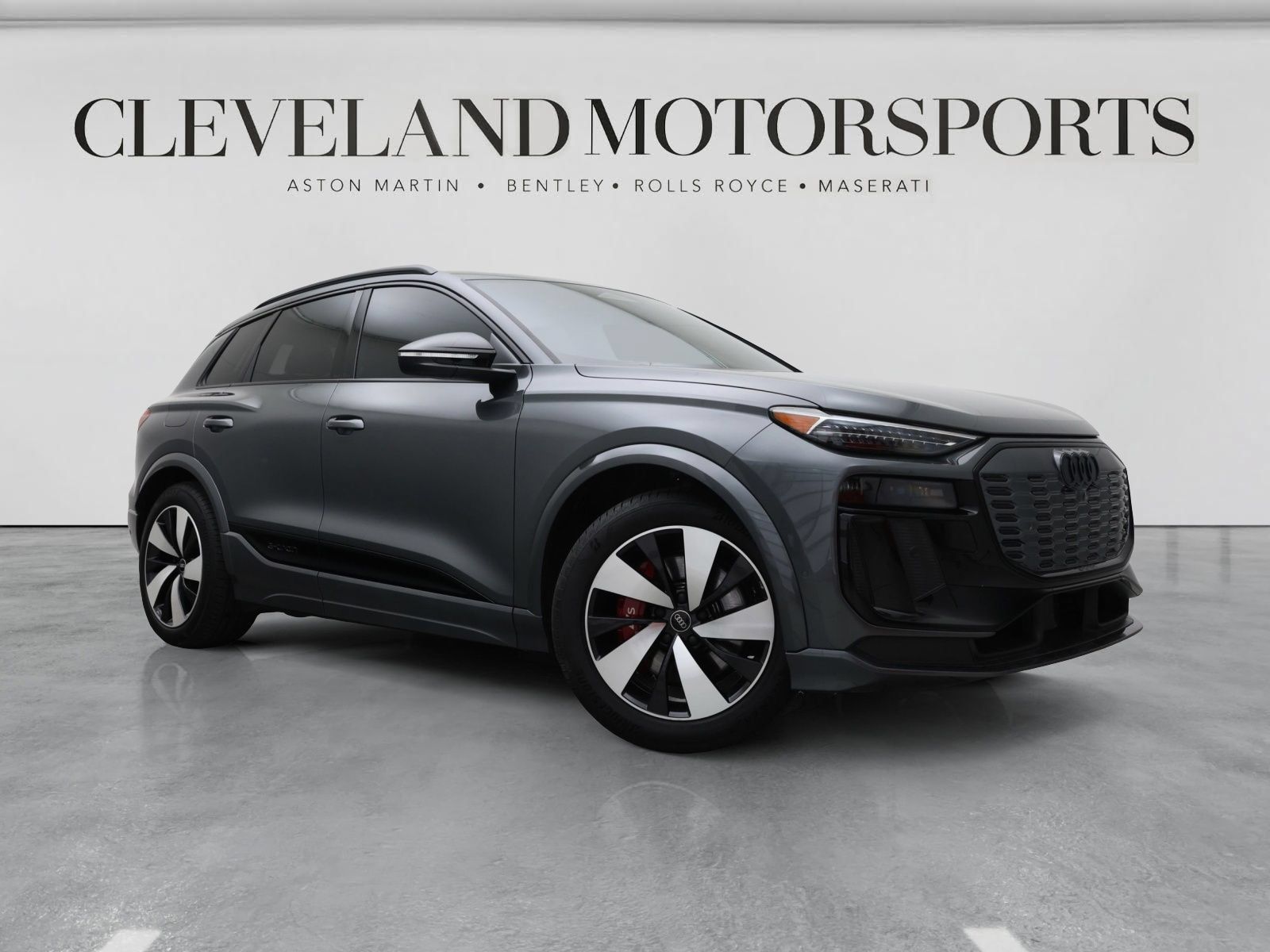 Used 2025 Audi SQ6 e-tron Prestige w/ Black Optic Package AWD/4WD image 1