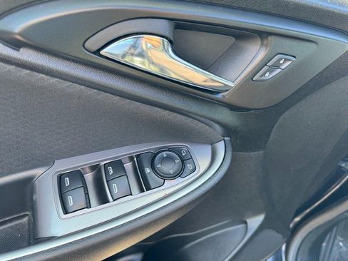 Used 2023 Chevrolet Malibu LT FWD image 15