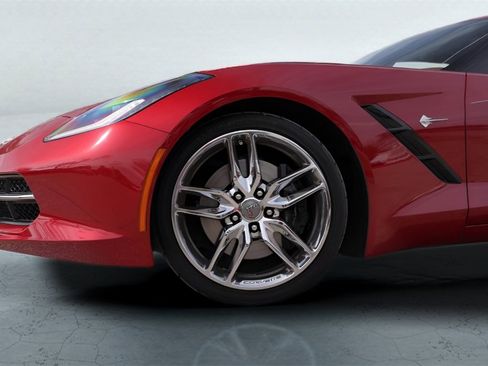 Used 2015 Chevrolet Corvette Stingray Coupe w/ 3LT Preferred Equipment Group image 4