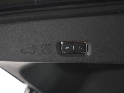 Used 2025 Lincoln Navigator L Reserve w/ Jet Appearance Package AWD/4WD image 19