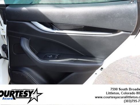 Used 2020 Maserati Levante S image 31