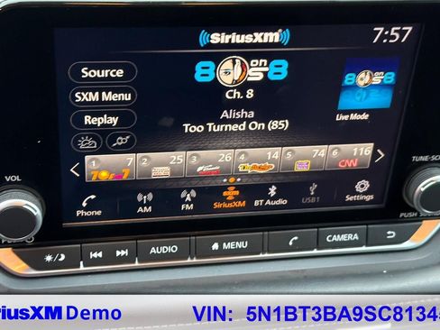 Used 2025 Nissan Rogue SV FWD image 58