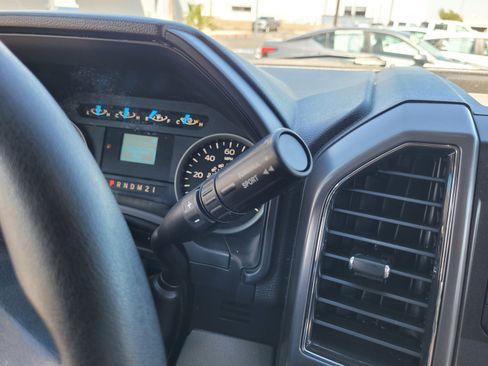 Used 2017 Ford F150 XLT AWD/4WD image 23