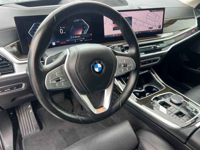 Used 2025 BMW X7 xDrive40i AWD/4WD image 15