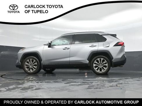 Used 2019 Toyota RAV4 XLE Premium image 33