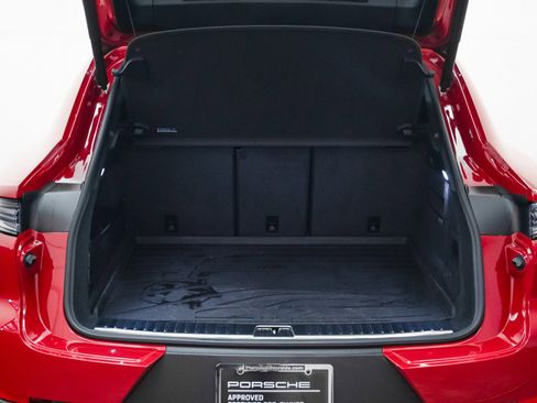 Certified 2025 Porsche Cayenne Coupe image 27