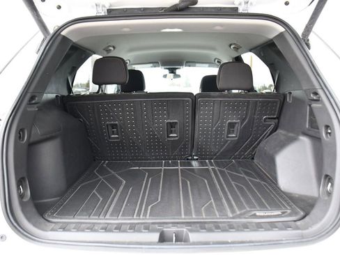 Used 2022 Chevrolet Equinox LT image 18