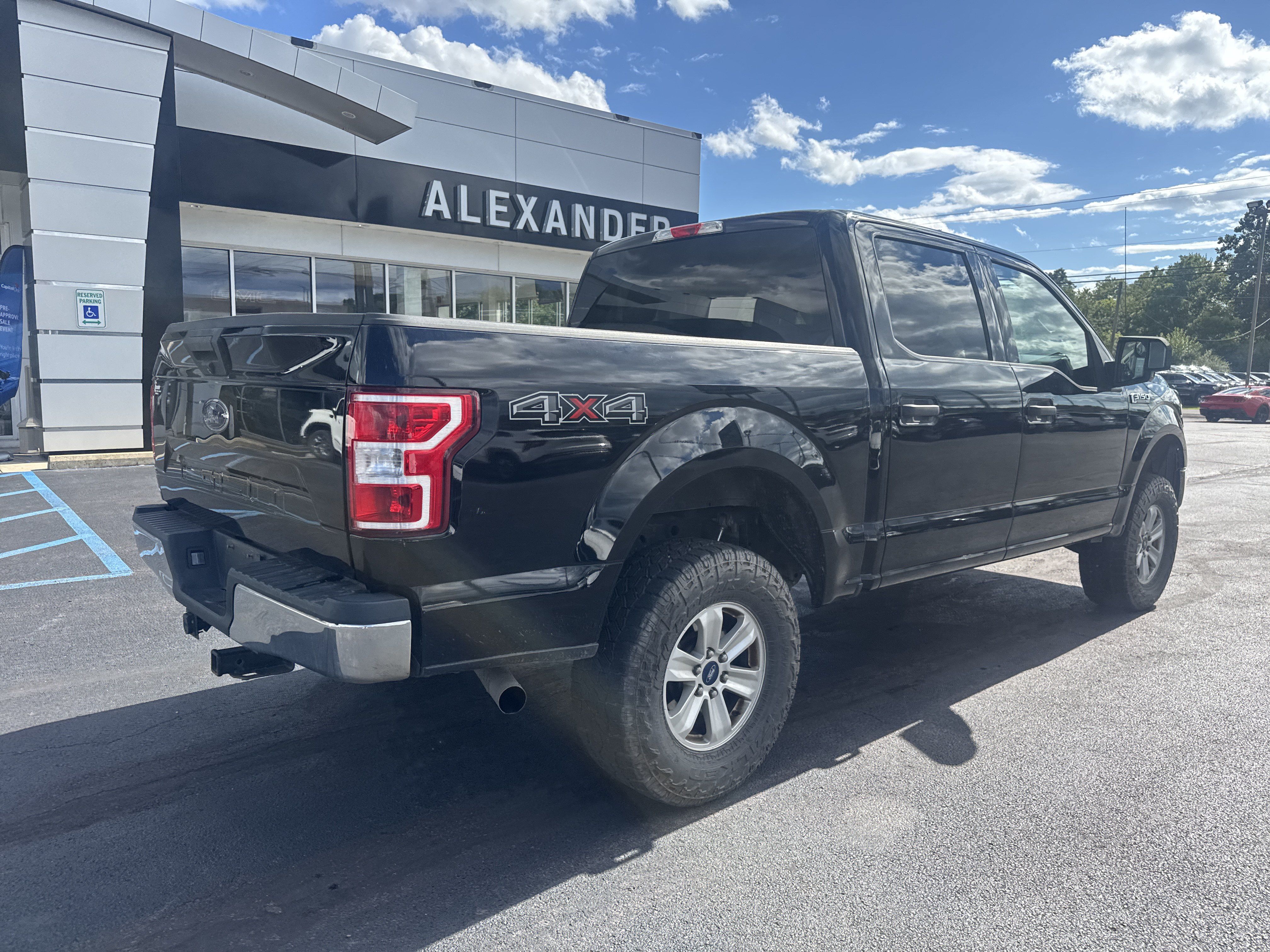 Used 2018 Ford F150 XLT AWD/4WD image 3