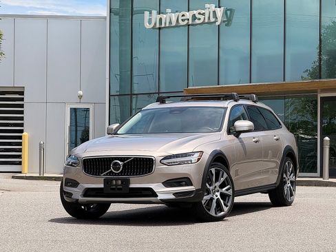Certified 2025 Volvo V90 B6 Cross Country Ultra w/ Protection Package Premier AWD/4WD image 1