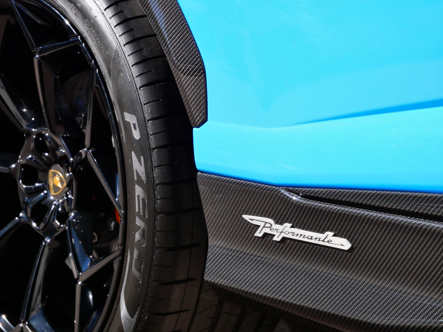 Used 2024 Lamborghini Urus Performante AWD/4WD image 14