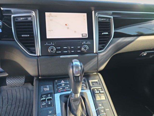 Used 2017 Porsche Macan S AWD/4WD image 10