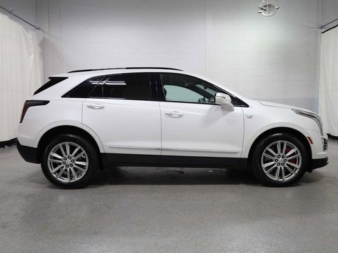 Used 2023 Cadillac XT5 Sportv w/ LPO, Floor Liner Package AWD/4WD image 10