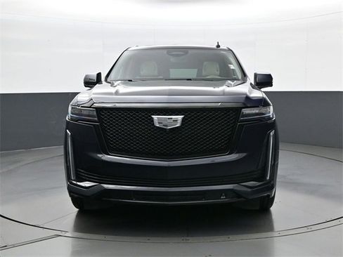 Used 2021 Cadillac Escalade ESV Sport Platinum image 2