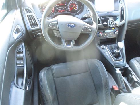 Used 2017 Ford Focus RS image 5