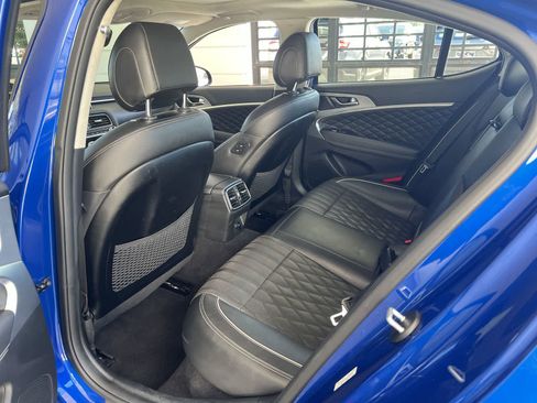 Used 2019 Genesis G70 3.3T Advanced w/ Prestige Package image 11