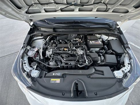 Used 2023 Toyota Corolla LE image 32