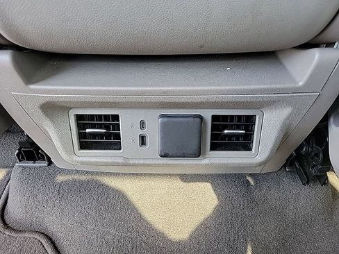 Used 2025 GMC Sierra 1500 SLT image 17