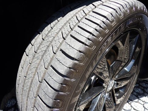 Used 2022 Volkswagen Taos SE image 23