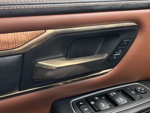 Used 2023 RAM 1500 Limited w/ Body Color Bumper Group image 12