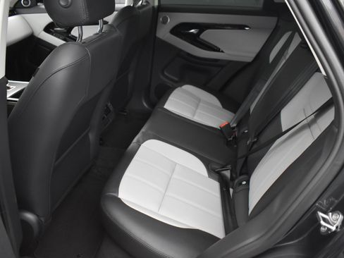 Used 2024 Land Rover Range Rover Evoque Dynamic SE image 6