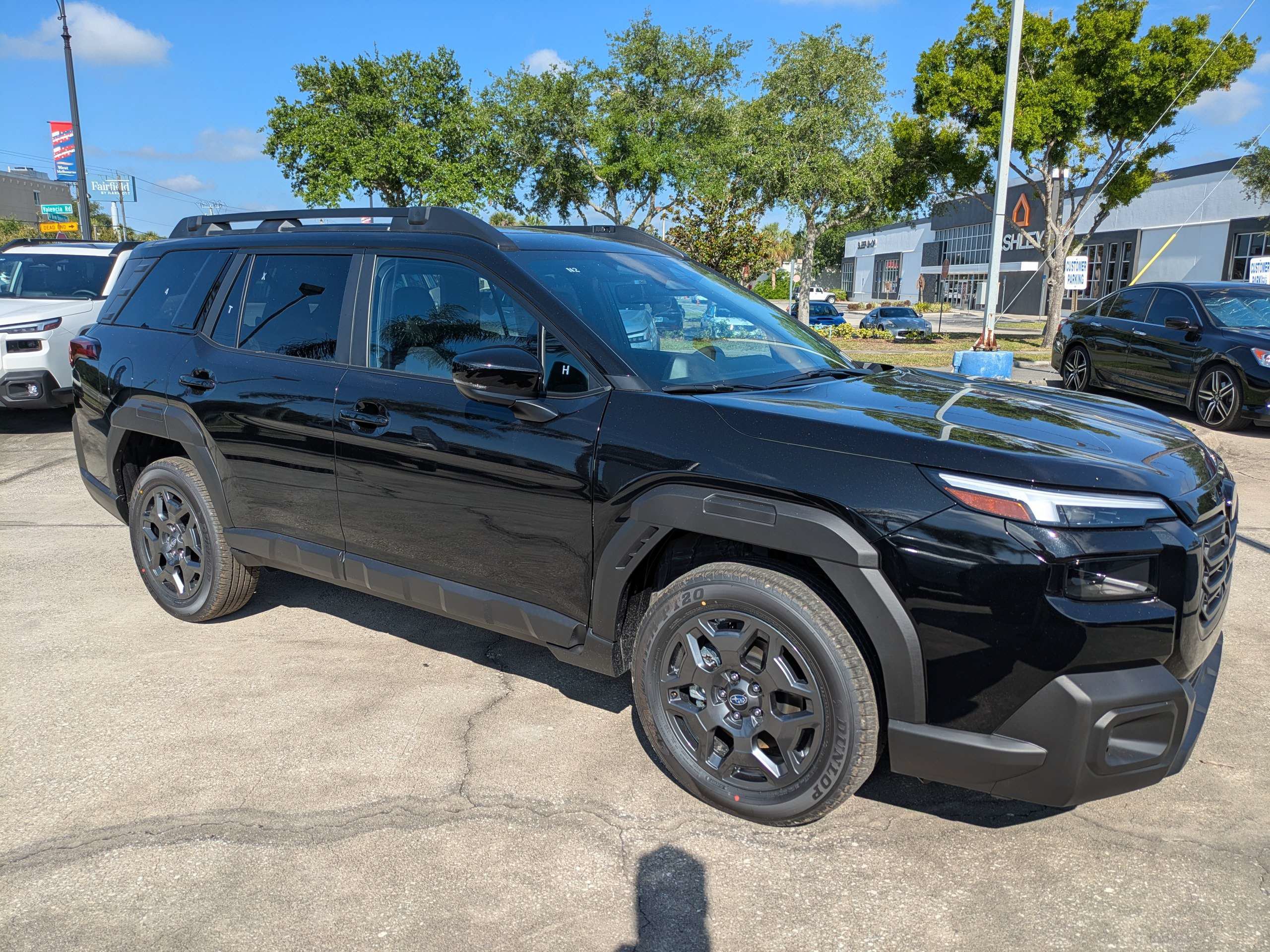 Used 2026 Subaru Outback Premium AWD/4WD image 2