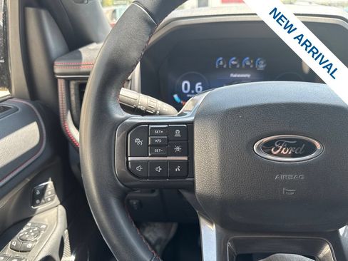 Used 2024 Ford Expedition Limited AWD/4WD image 23
