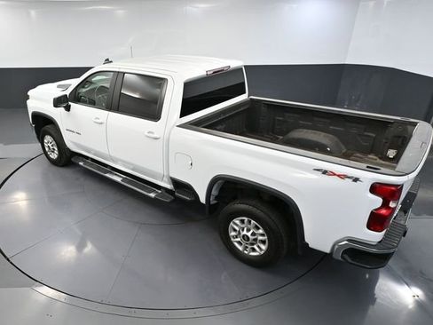 Used 2022 Chevrolet Silverado 2500 LT image 54