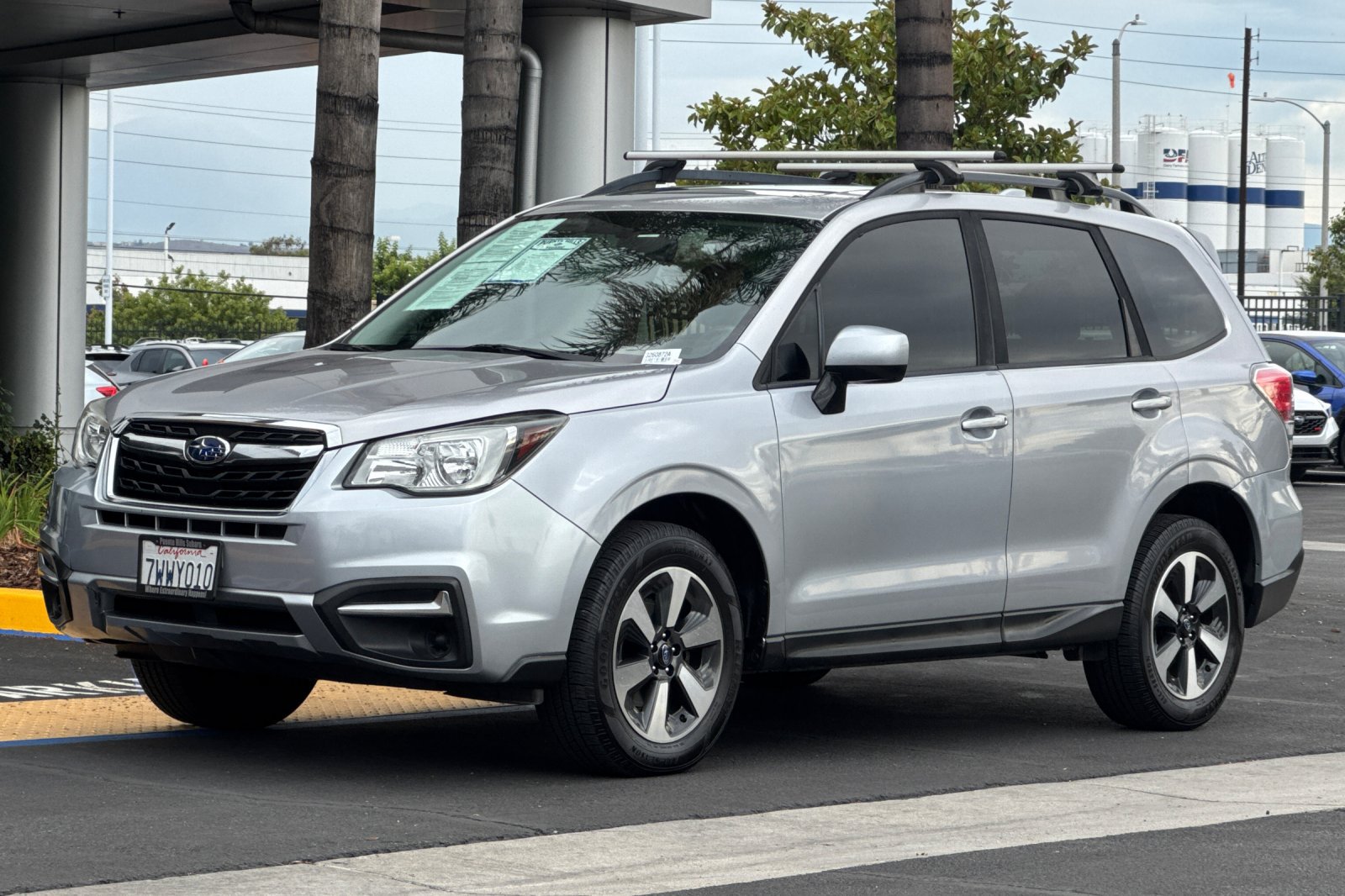 Used 2017 Subaru Forester 2.5i Premium w/ Popular Package #2A AWD/4WD image 8